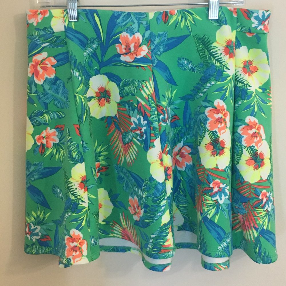 26. Decree Tropical Print Stretch Skirt